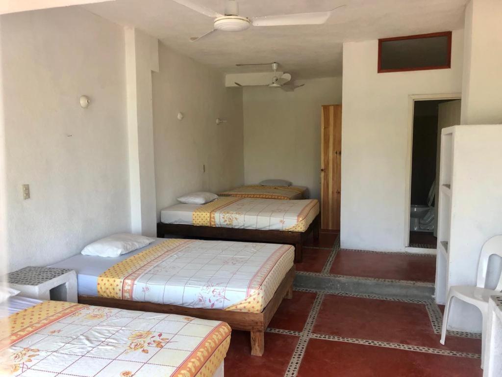 La Coral Beach House Hostel Puerto Escondido  Exterior photo