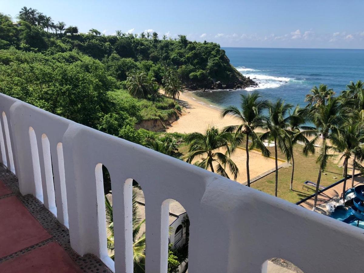 La Coral Beach House Hostel Puerto Escondido  Exterior photo