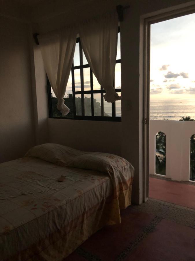 La Coral Beach House Hostel Puerto Escondido  Exterior photo