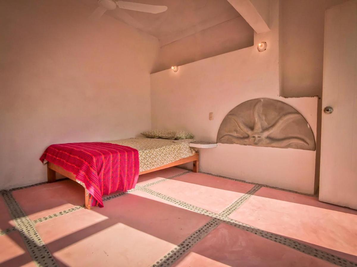 La Coral Beach House Hostel Puerto Escondido  Exterior photo